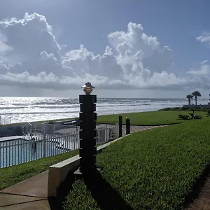 Hotel Shoreline & - Beachfront, Daytona Beach
